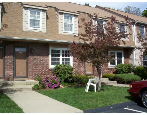 Unit for sale at 98 Mechanic St, Foxboro, MA 02035
