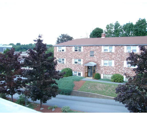 Unit for sale at 5 Robin Drive, Marlborough, MA 01752