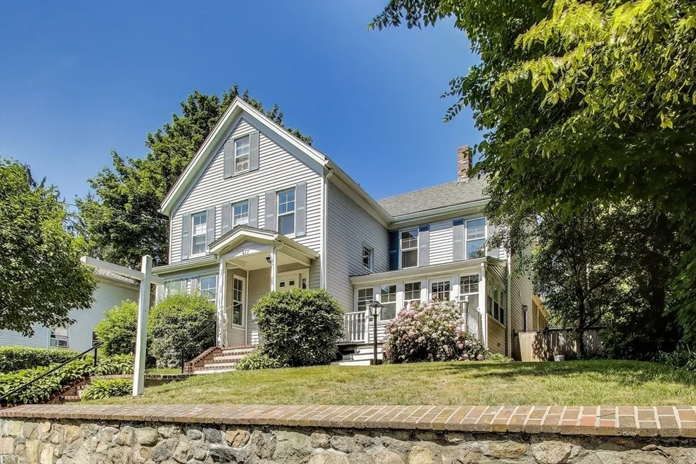 Unit for sale at 417 Washington St, Norwood, MA 02062