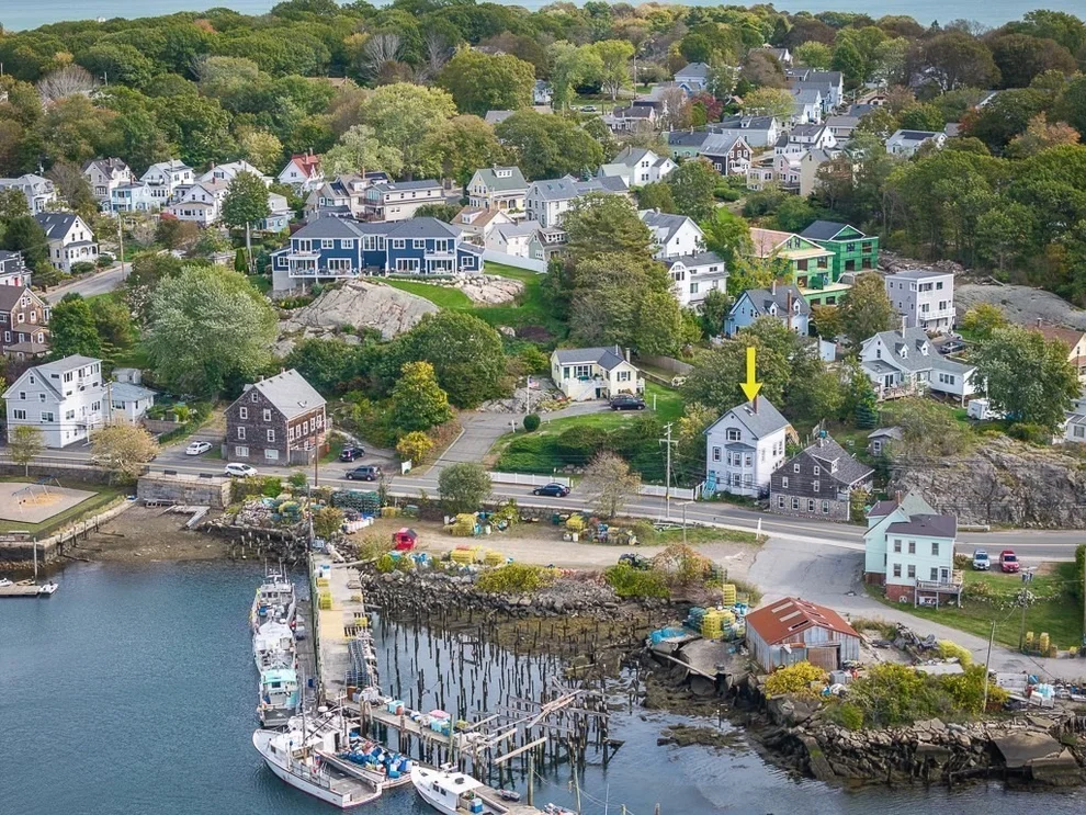 Unit for sale at 86 East Main Street, Gloucester, MA 01930