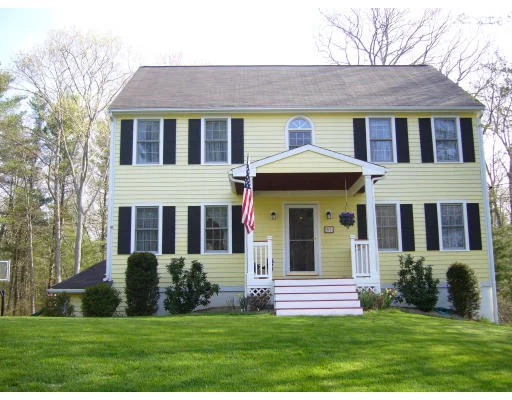 Unit for sale at 53 Forest Hill Dr, Taunton, MA 02780