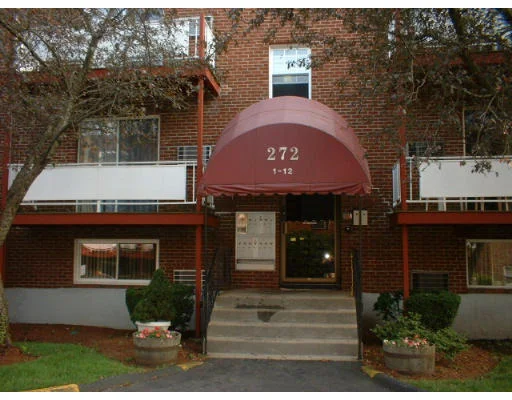Unit for sale at 272 U:11 Albion St, Wakefield, MA 01880