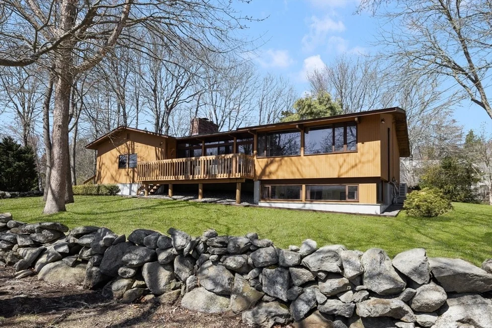 Unit for sale at 3 Janice Lane, Dartmouth, MA 02748