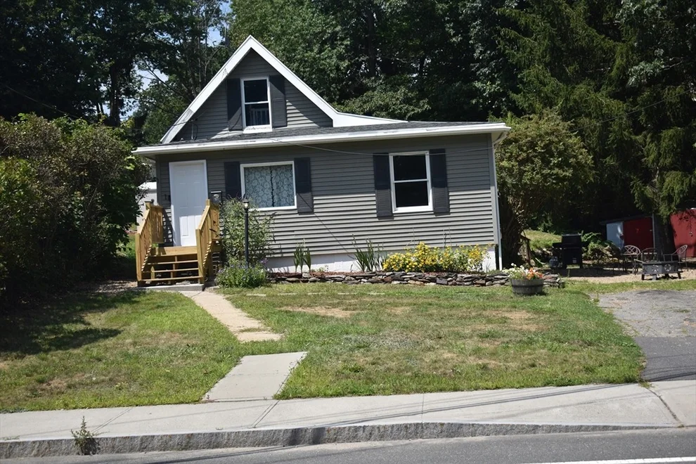 Unit for sale at 1 Greenwood Place, Gardner, MA 01440