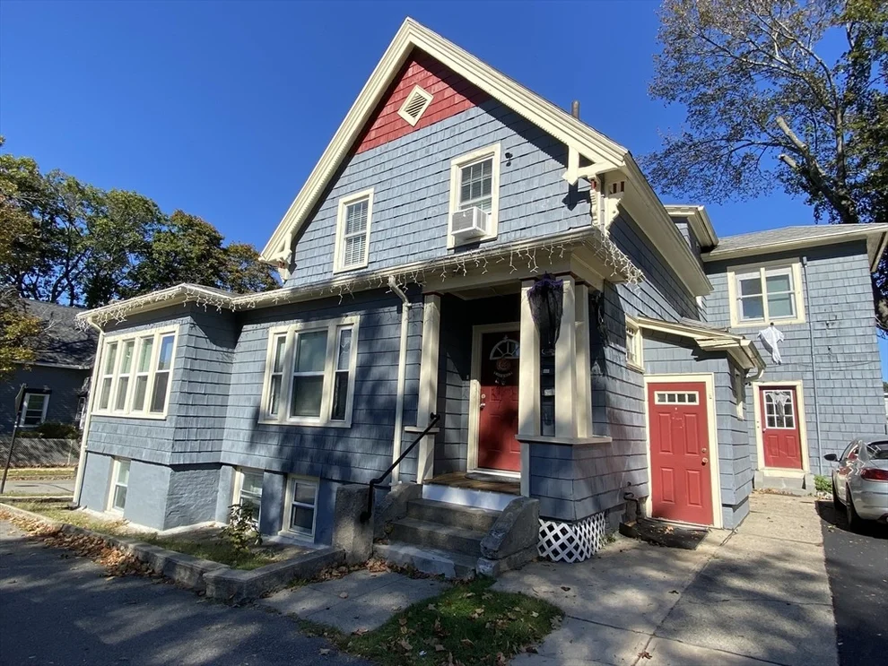 Unit for sale at 19 Oliver St, Worcester, MA 01603
