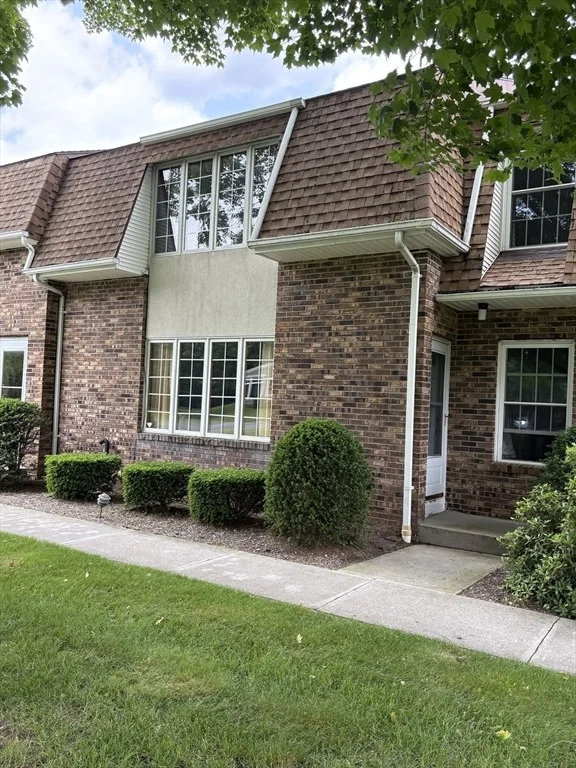 Unit for sale at 351-355 Main Street, Easthampton, MA 01027