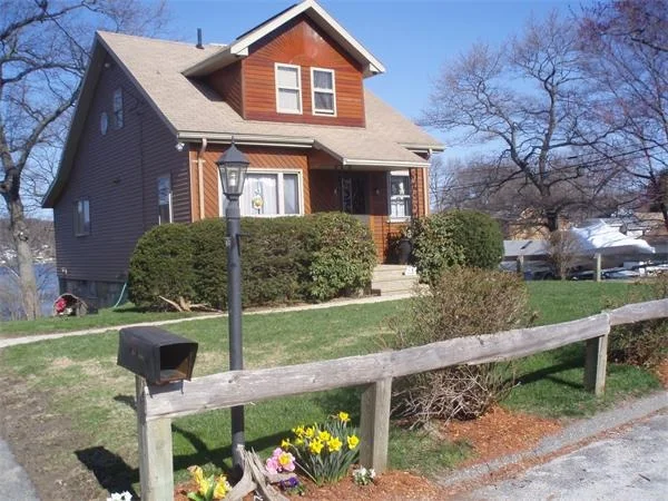 Unit for sale at 77 Bay View Dr, Shrewsbury, MA 01545