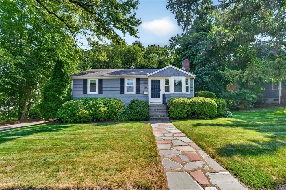 Unit for sale at 462 Chestnut St, Needham, MA 02492