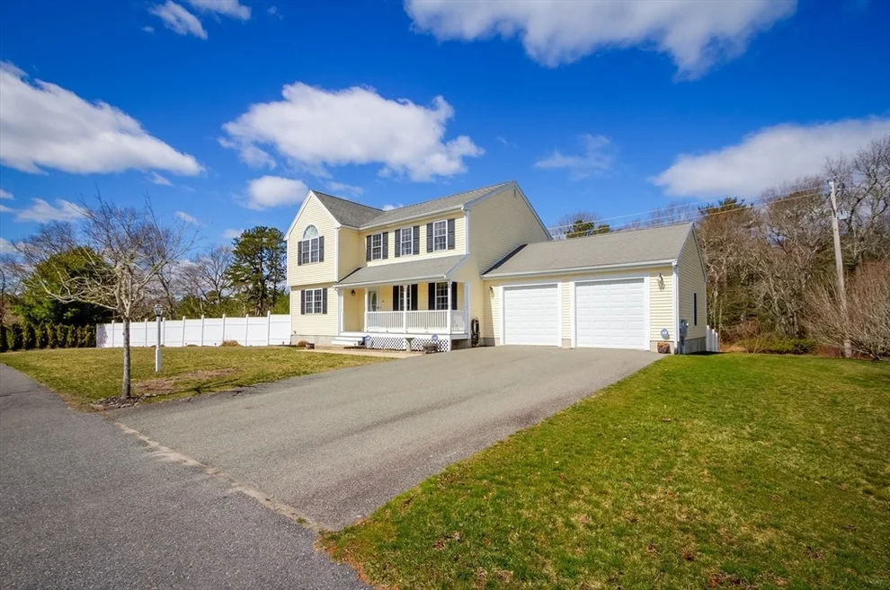 Unit for sale at 17 Lynne Rd, Wareham, MA 02571