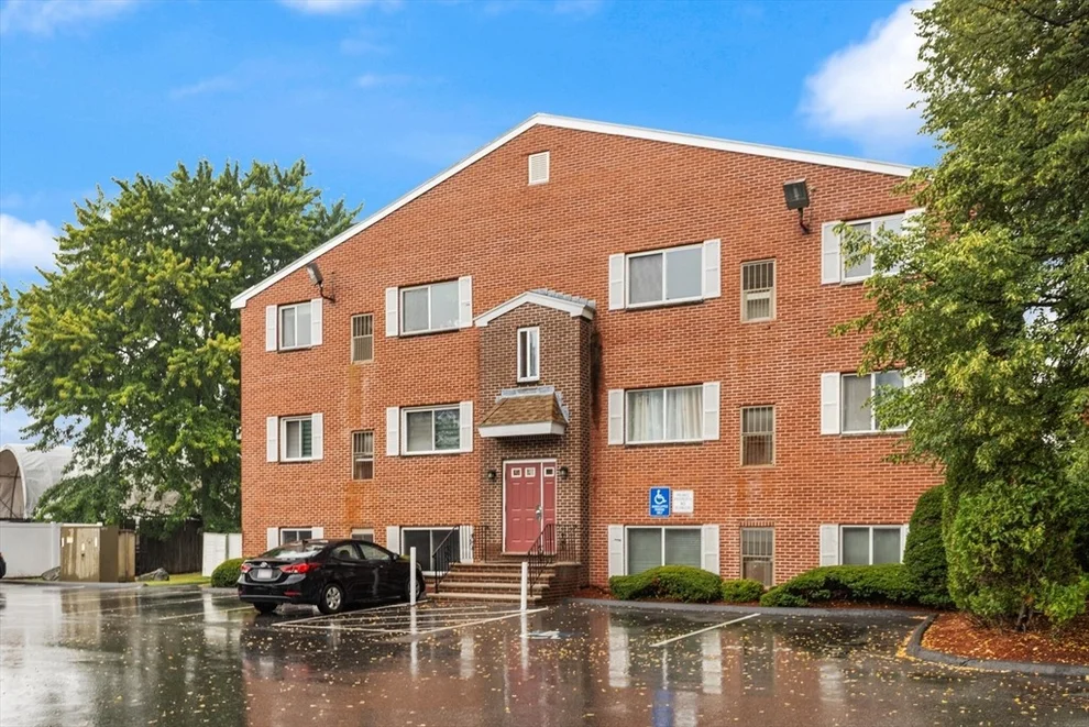 Unit for sale at 35 Prospect St, Woburn, MA 01801