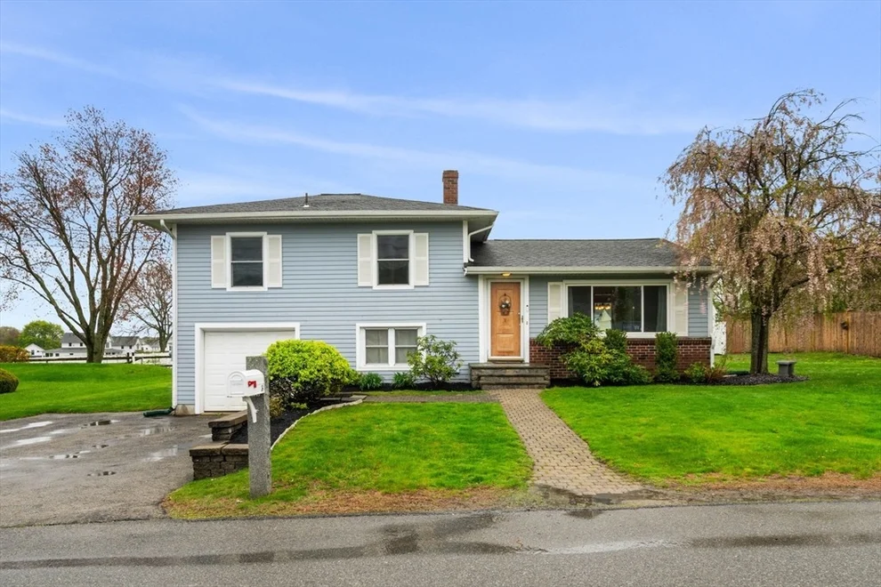 Unit for sale at 3 Riverview Drive, Newbury, MA 01951