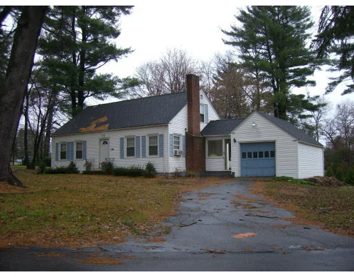 Unit for sale at 136 Oak Hollow Rd, Springfield, MA 01128
