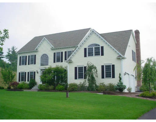 Unit for sale at 41 Barnstable Rd, Norfolk, MA 02056