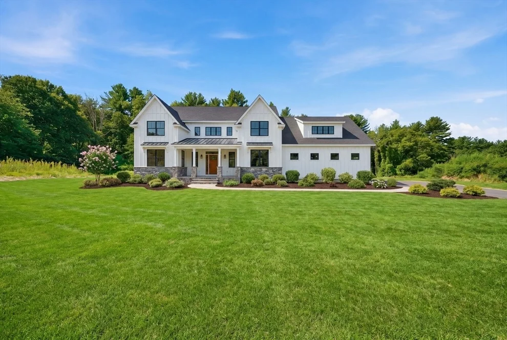 Unit for sale at 303 Harwood Ave, Littleton, MA 01460