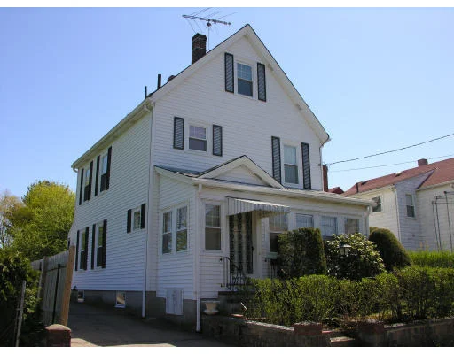 Unit for sale at 38 Oak Ave, Newton, MA 02465