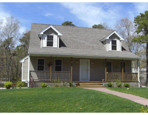 Unit for sale at 6 Balfour Ln, Mashpee, MA 02649