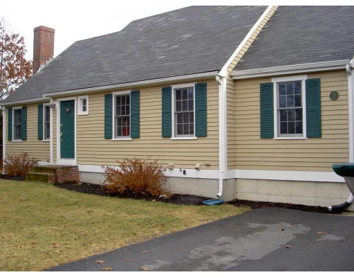 Unit for sale at 27 Old Colony Ln, Marshfield, MA 02050