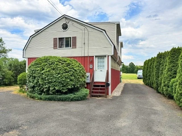 Unit for sale at 132 Cross Path Road, Northampton, MA 01060