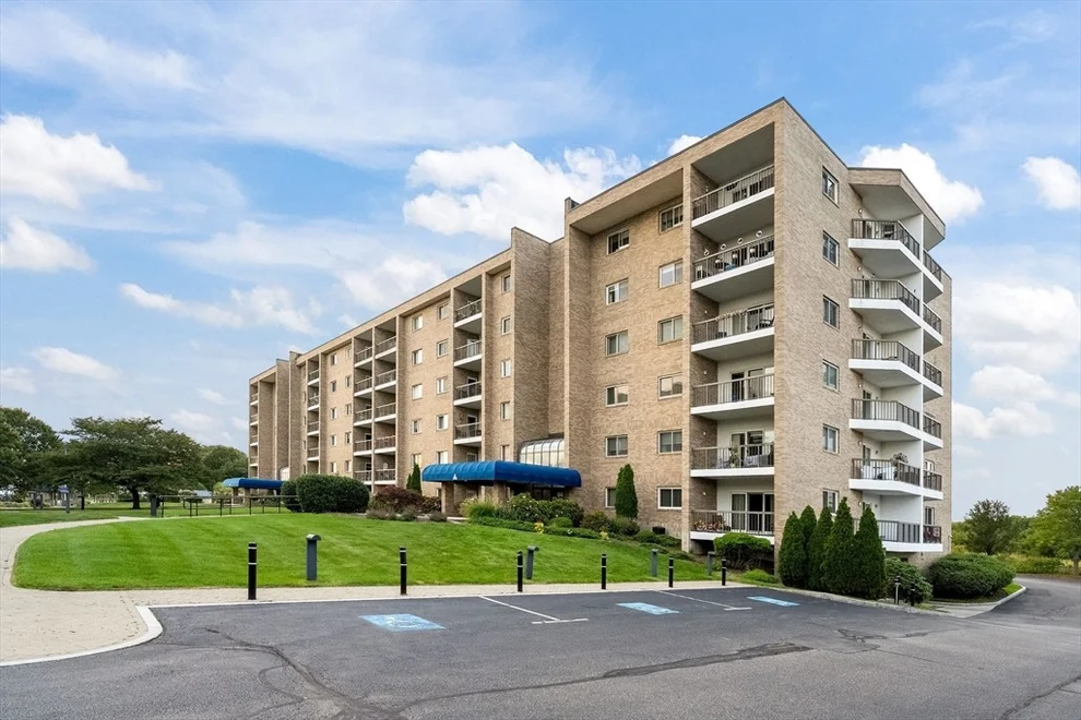 Unit for sale at 64 Broad Reach, Weymouth, MA 02188