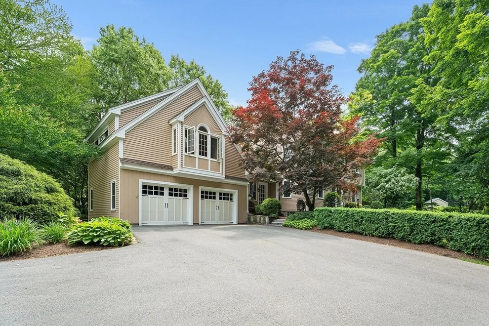 Unit for sale at 6 Fruit St, Hopkinton, MA 01748