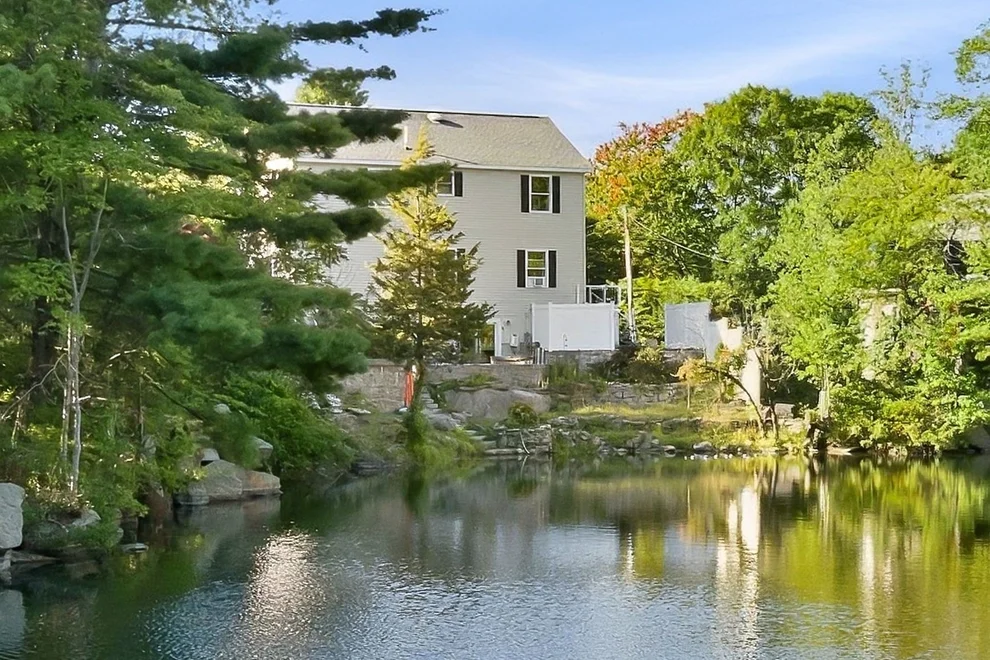 Unit for sale at 46 Leverett St, Gloucester, MA 01930