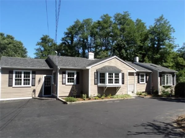 Unit for sale at 264 Webster St, Marshfield, MA 02050