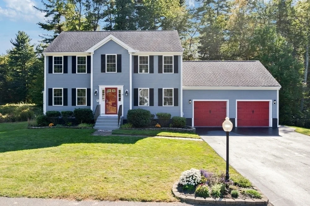 Unit for sale at 15 Shetland Road, Taunton, MA 02780