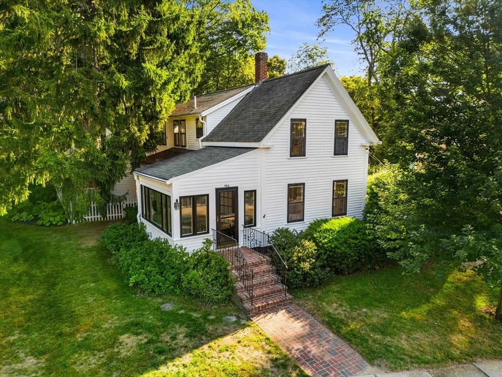 Unit for sale at 486 Main St, Amesbury, MA 01913