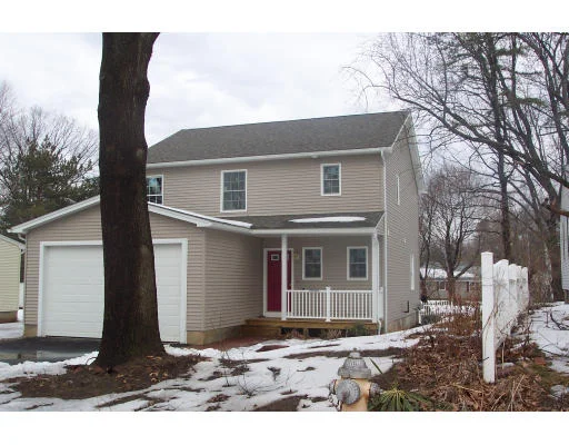 Unit for sale at 48 Fellsmere St., Springfield, MA 01119