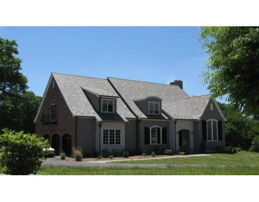 Unit for sale at 53 Eben Chamberlain Rd, Northbridge, MA 01588