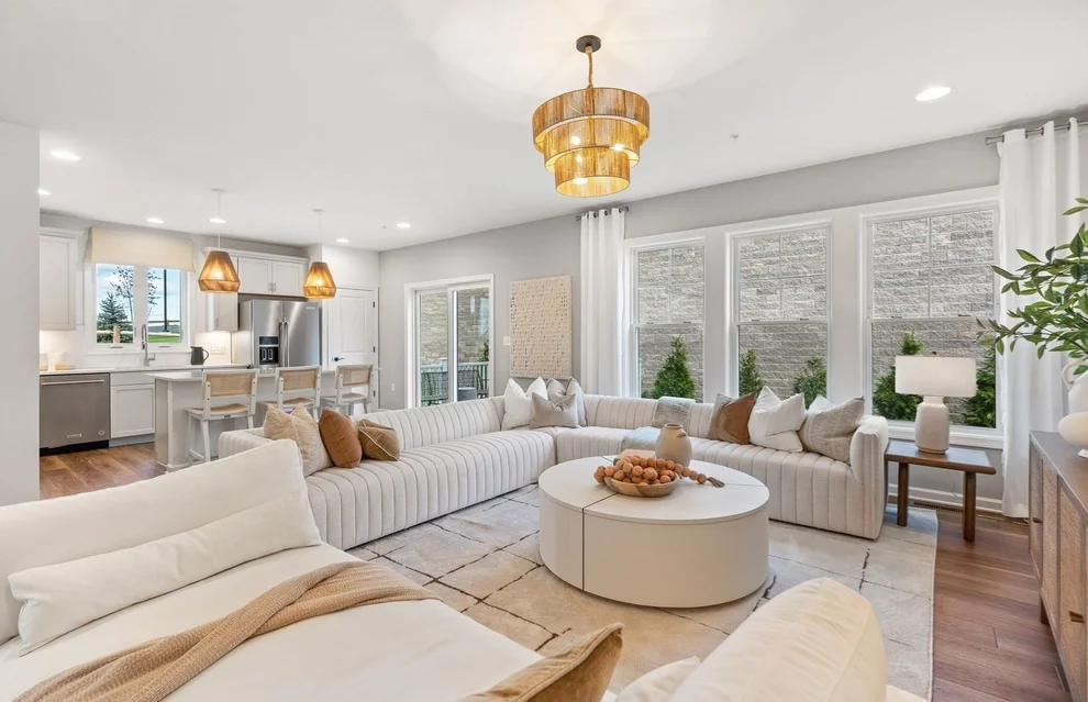 Unit for sale at 23 Emerald Run, Shrewsbury, MA 01545