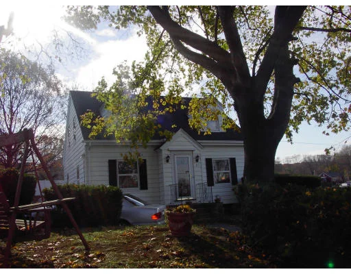 Unit for sale at 211 Nahant St, Wakefield, MA 01880