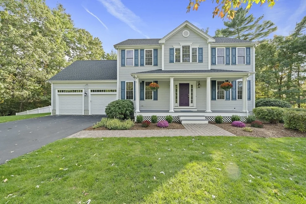 Unit for sale at 1 Lamppost Dr, Halifax, MA 02338