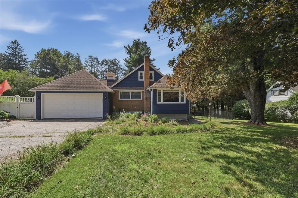 Unit for sale at 181 Flagg Street, Worcester, MA 01609