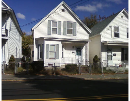 Unit for sale at 246 Plain St, Lowell, MA 01852