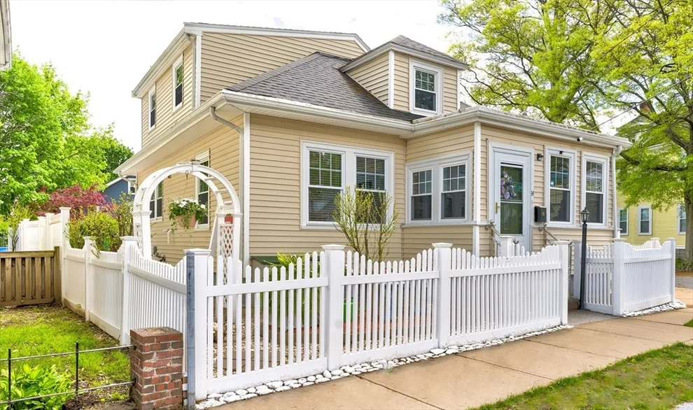 Unit for sale at 14 Sterling St, Quincy, MA 02171