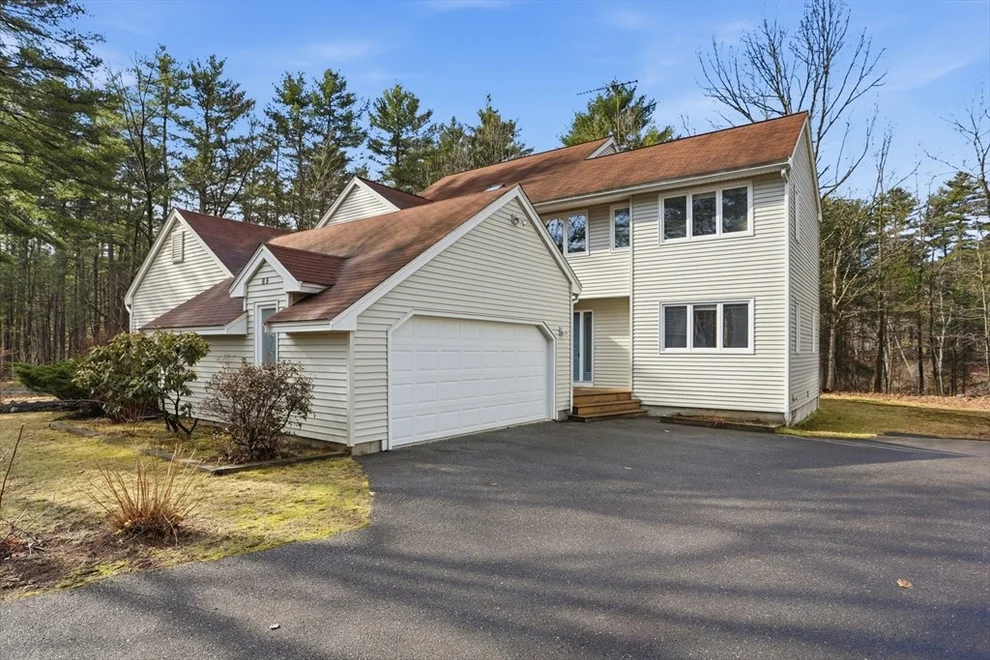Unit for sale at 11 Longley Rd, Shirley, MA 01464