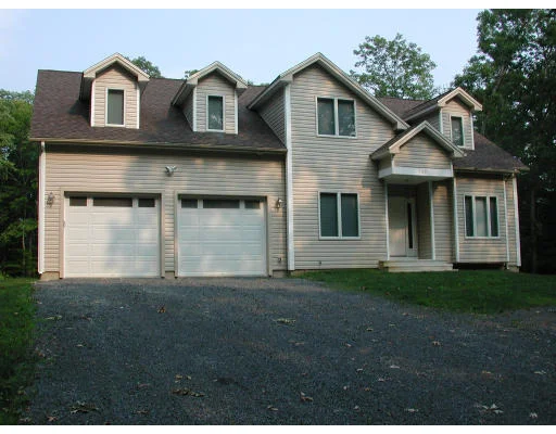Unit for sale at 165 Lake Rd, Sturbridge, MA 01518