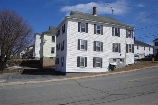 Unit for sale at 143 Baker St, Gardner, MA 01440