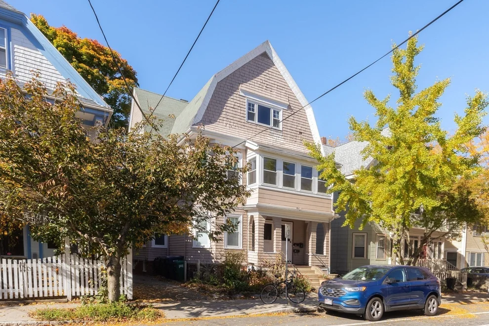 Unit for sale at 103 Fayerweather St, Cambridge, MA 02138