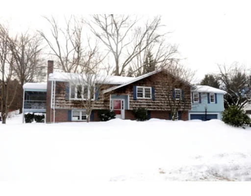 Unit for sale at 276 Harrington Ave, Concord, MA 01742