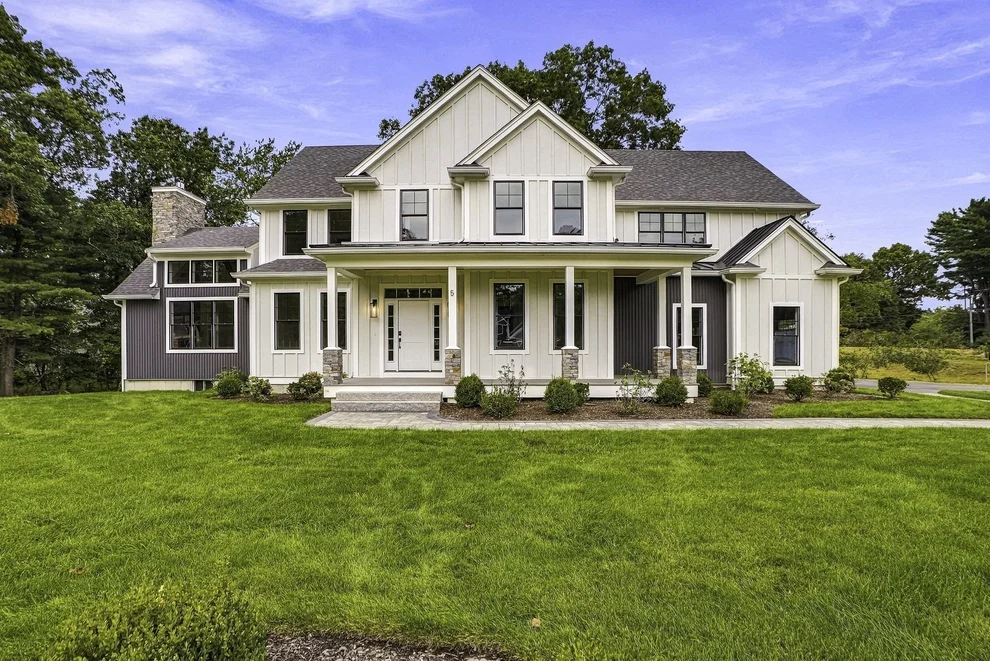 Unit for sale at 5 Sapphire Circle, Canton, MA 02021