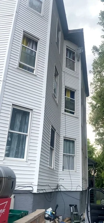 Unit for sale at 69 Oread St, Worcester, MA 01608