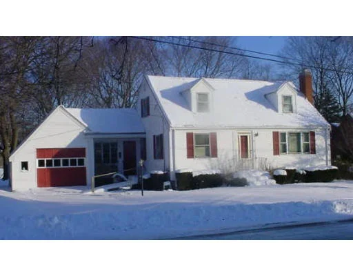 Unit for sale at 16 Cherry Lane, Weymouth, MA 02190