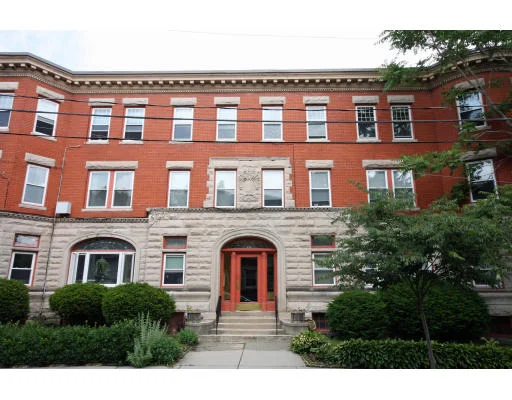 Unit for sale at 7 Verndale St, Brookline, MA 02446