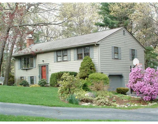 Unit for sale at 4 King's Court, Walpole, MA 02032