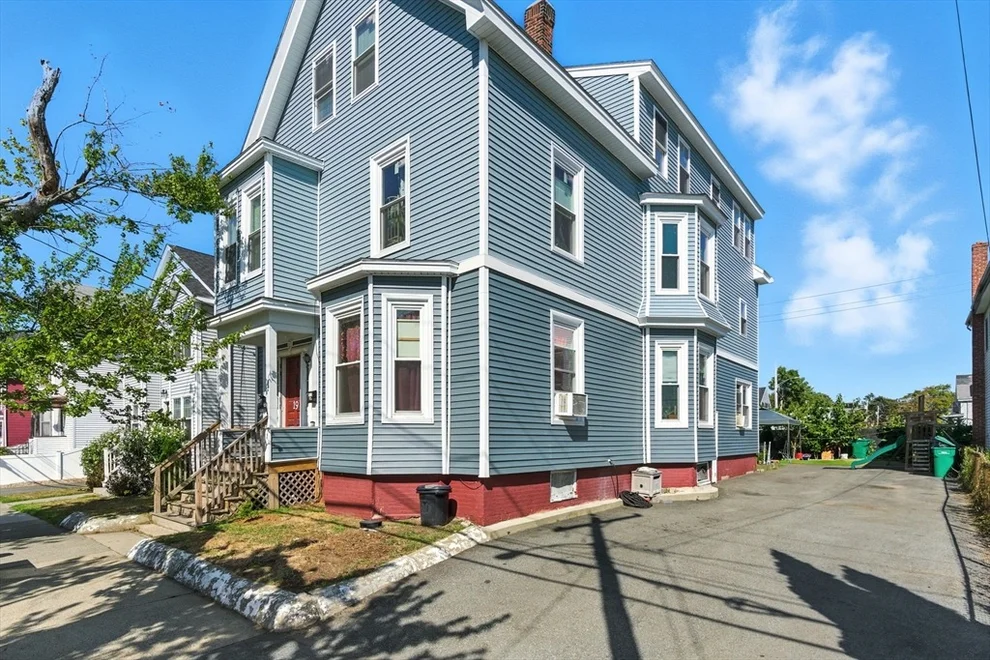 Unit for sale at 19 Hood St, Lynn, MA 01905