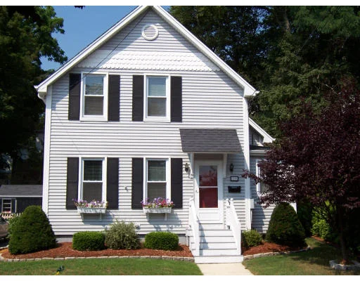 Unit for sale at 39 Cedar Street, Wakefield, MA 01880