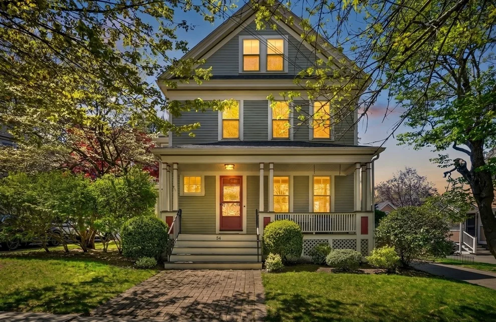 Unit for sale at 84 Lincoln St, Melrose, MA 02176