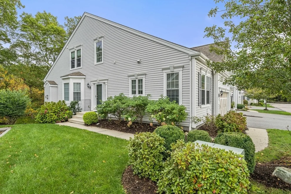 Unit for sale at 7 Kelly Way, Canton, MA 02021